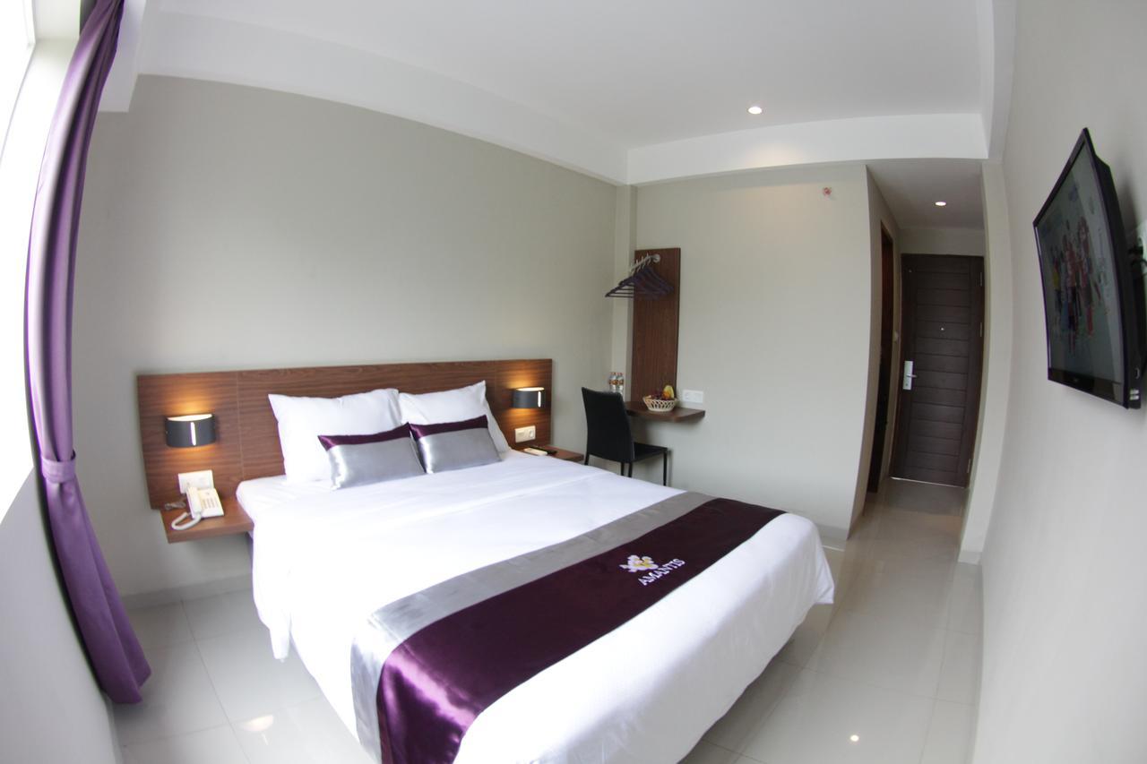 Amantis Hotel Demak Exterior photo